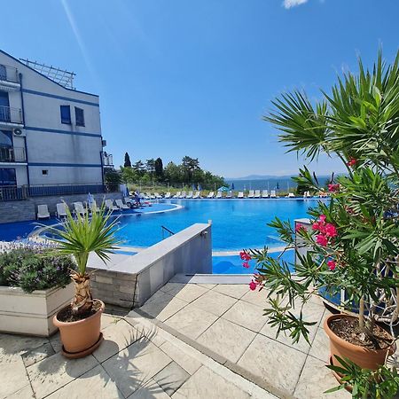 Blue Bay Palace Apart Complex Pomorie Exteriér fotografie