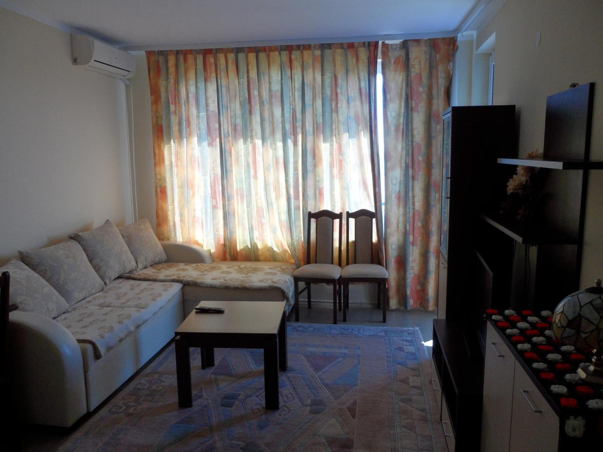 Blue Bay Palace Apart Complex Pomorie Pokoj fotografie