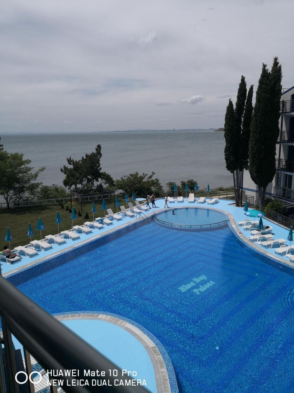Blue Bay Palace Apart Complex Pomorie Exteriér fotografie